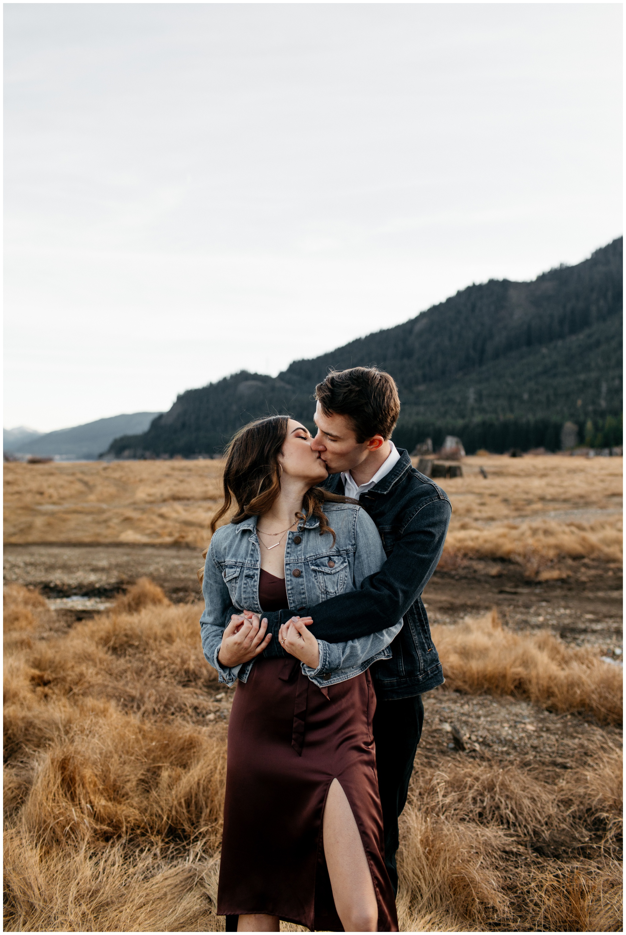 Intimate fall engagement session at Keechelus Lake Snoqualmie Pass Washington with Brittney Hyatt Photography